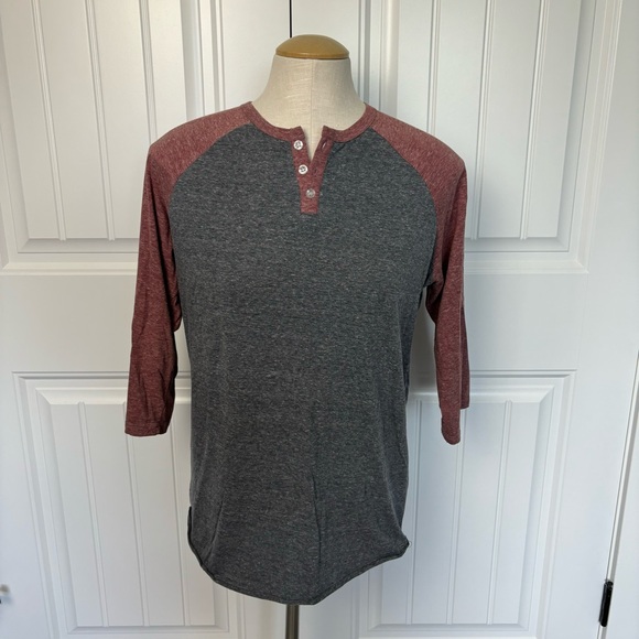 Bluenotes 3/4 sleeve Top - Picture 1 of 3